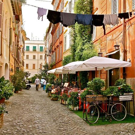 Guest House O Affittacamere La Civetta Di Trastevere B โรม ภายนอก รูปภาพ