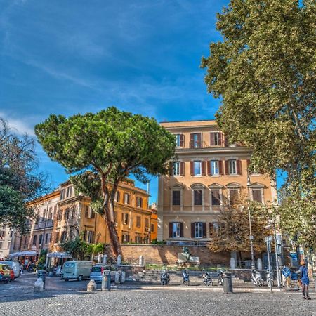 Guest House O Affittacamere La Civetta Di Trastevere B โรม ภายนอก รูปภาพ
