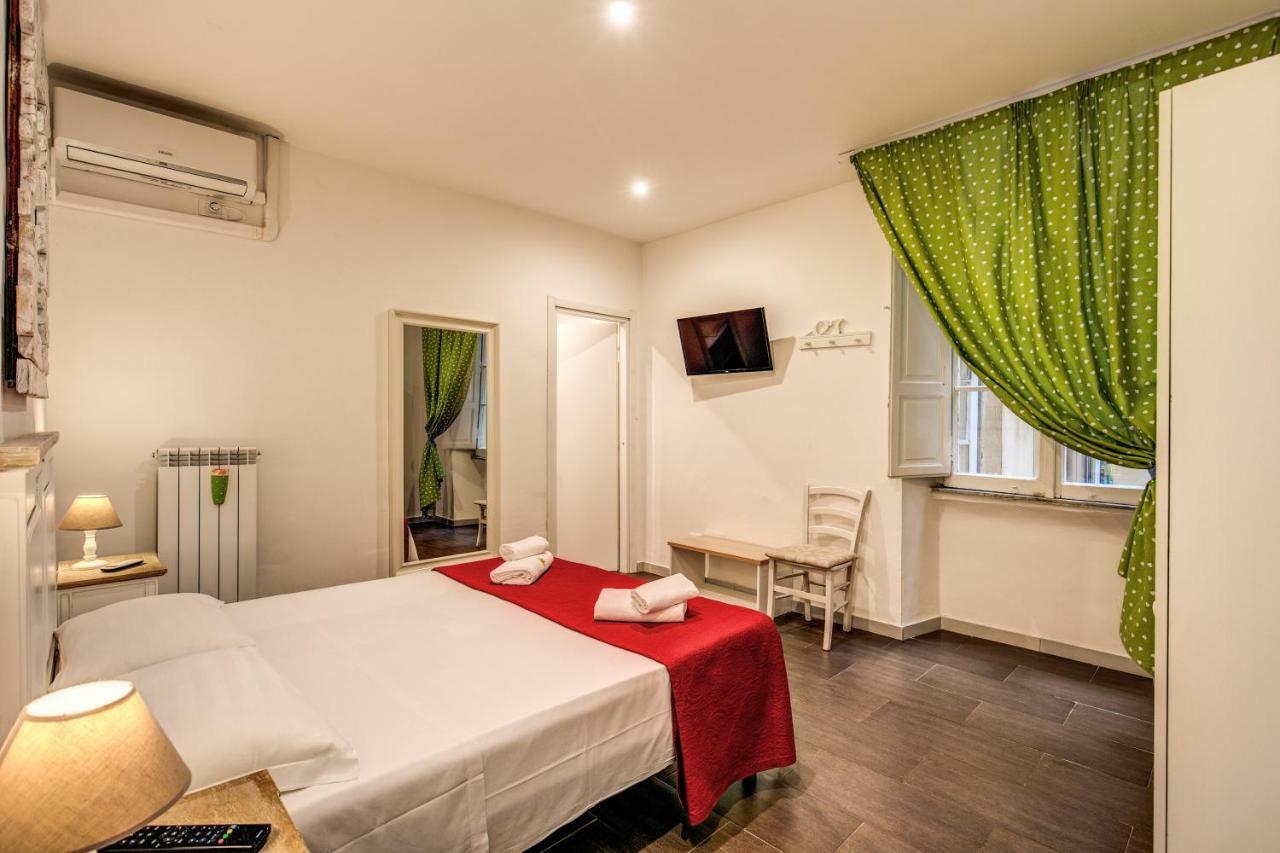 Guest House O Affittacamere La Civetta Di Trastevere B โรม ภายนอก รูปภาพ