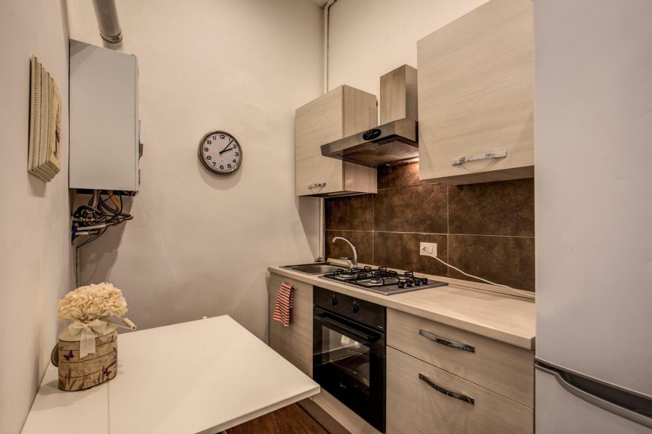 Guest House O Affittacamere La Civetta Di Trastevere B โรม ภายนอก รูปภาพ